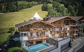 Hotel Astrid - Ski In - Ski Out